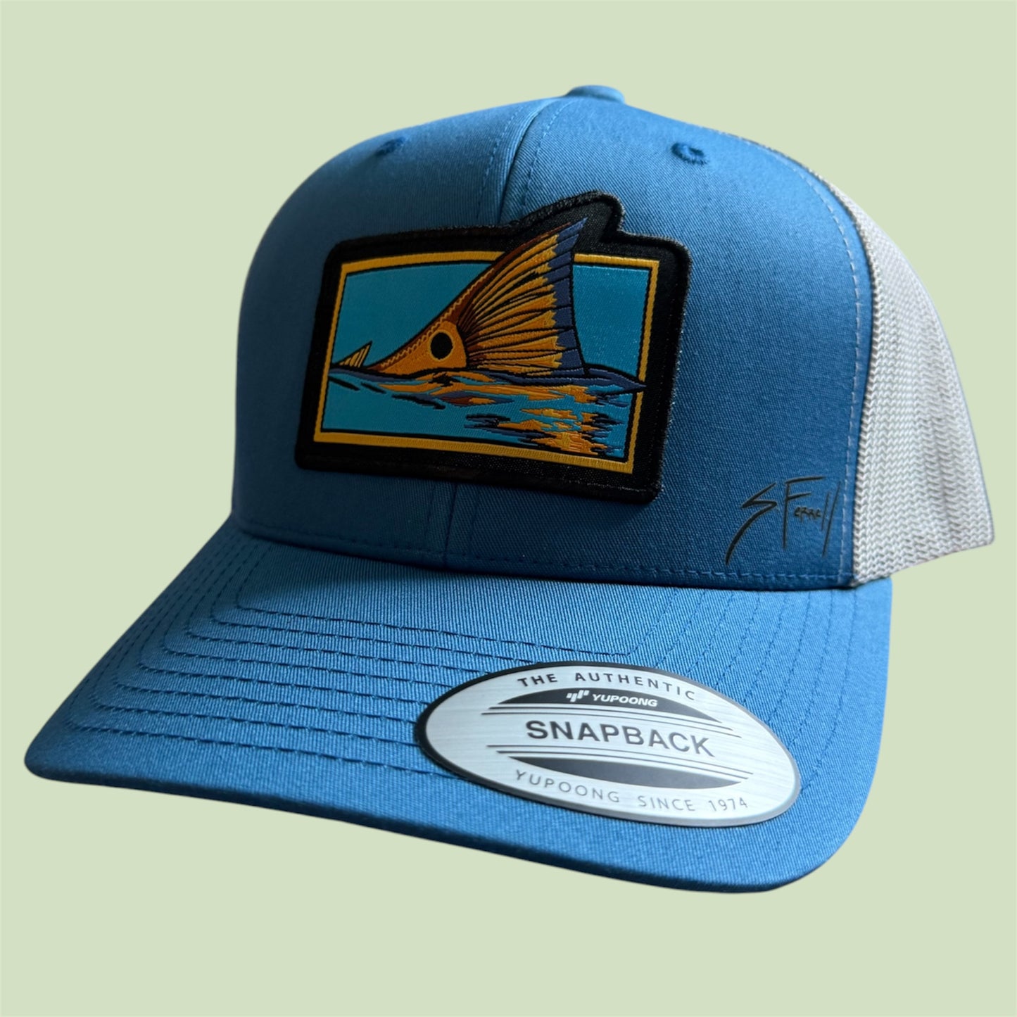 Redfish Tailer Trucker